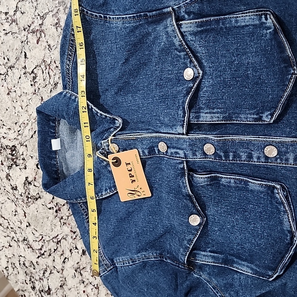 YPCT Women's Cropped Denim Blue Jean Jacket with Snap Front. XL - Picture 14 of 16